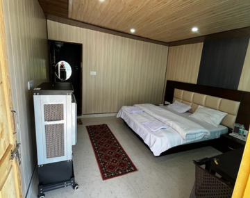 DOUBLE BED ROOM (GUPTKASHI)